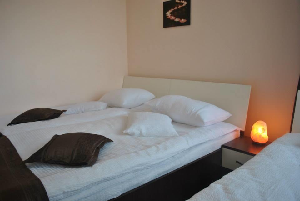 Pensiunea Queen Mary Sînpetru Habitación foto